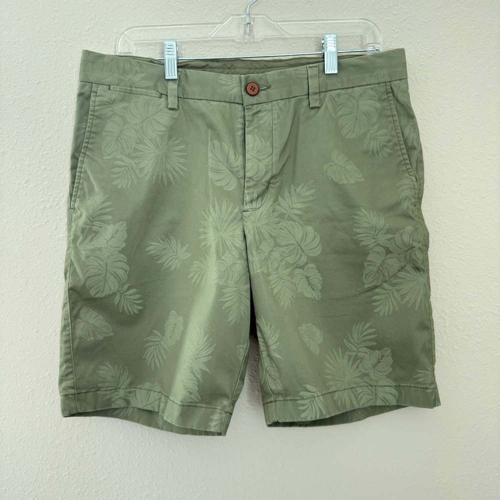 Tommy Bahama Shorts 33 Green Palm Leaf Coastal Resortwear Tropical Chino